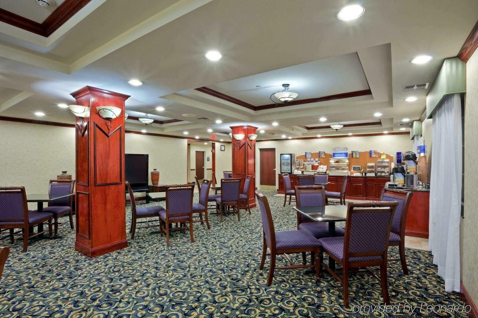 Holiday Inn Express Hotel & Suites Pampa By Ihg Εξωτερικό φωτογραφία