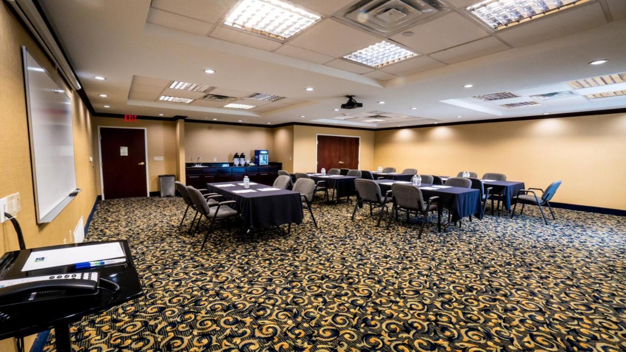 Holiday Inn Express Hotel & Suites Pampa By Ihg Εξωτερικό φωτογραφία