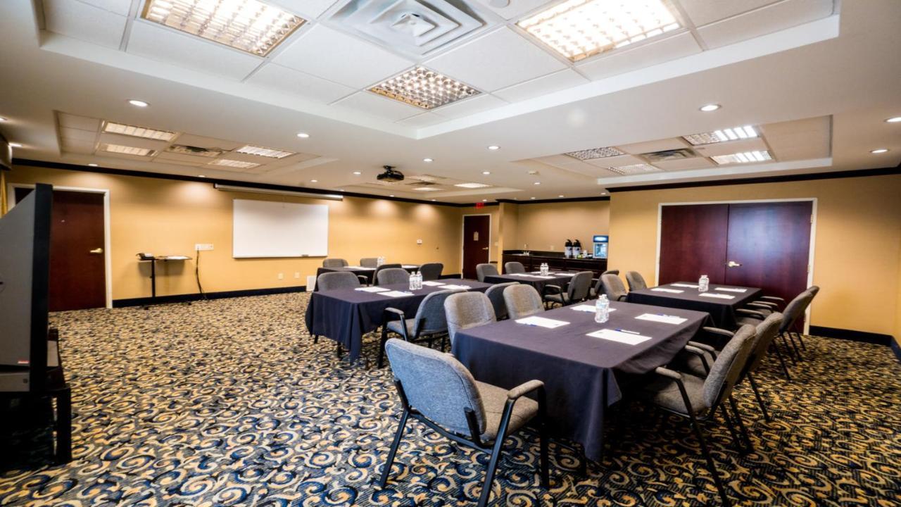 Holiday Inn Express Hotel & Suites Pampa By Ihg Εξωτερικό φωτογραφία