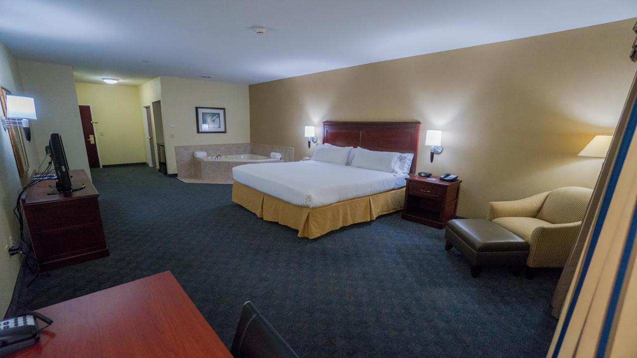 Holiday Inn Express Hotel & Suites Pampa By Ihg Εξωτερικό φωτογραφία