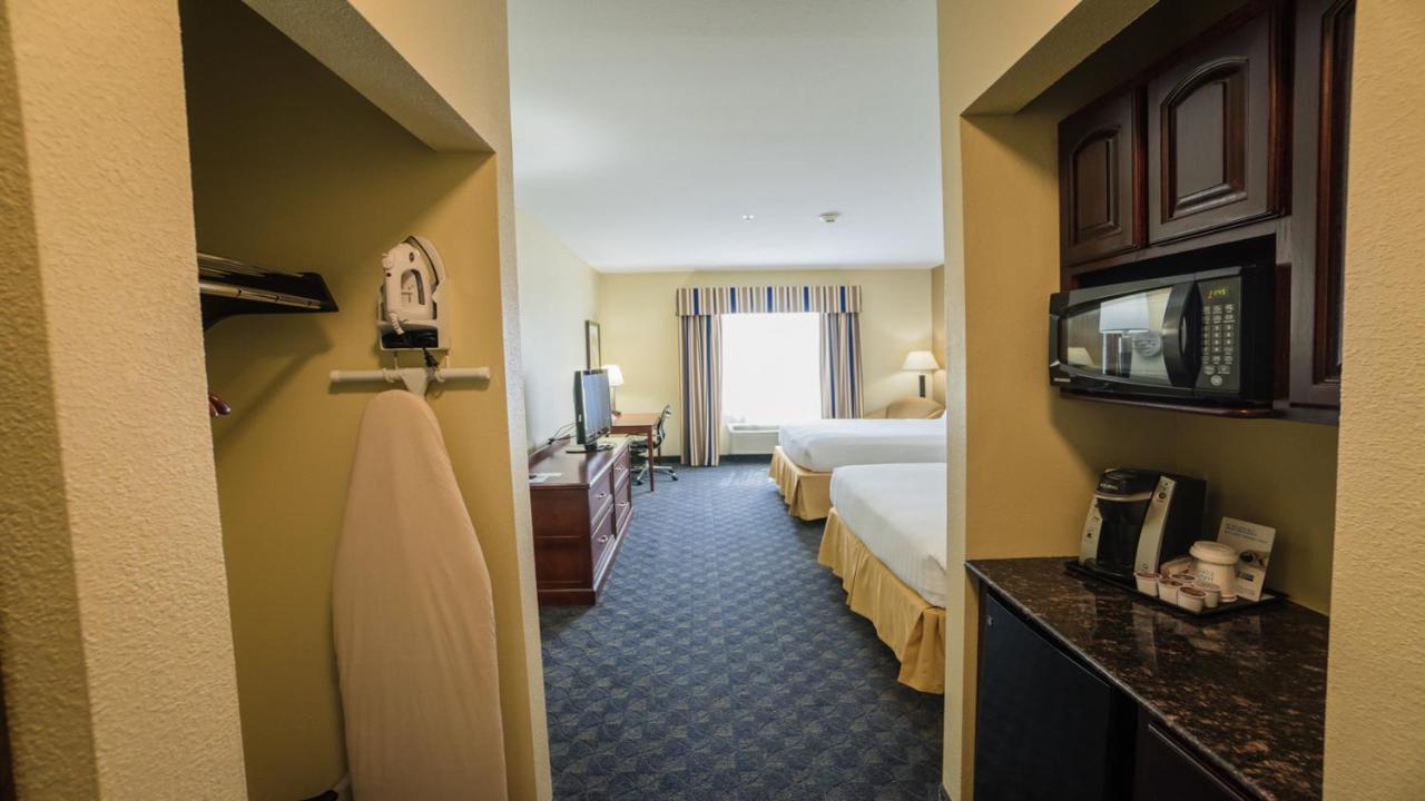 Holiday Inn Express Hotel & Suites Pampa By Ihg Εξωτερικό φωτογραφία
