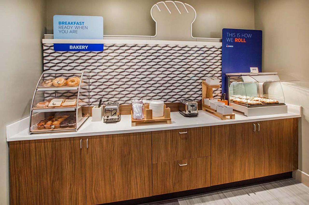 Holiday Inn Express Hotel & Suites Pampa By Ihg Εξωτερικό φωτογραφία