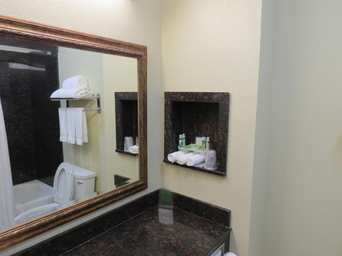Holiday Inn Express Hotel & Suites Pampa By Ihg Εξωτερικό φωτογραφία